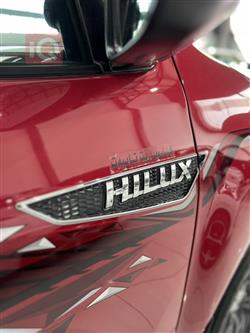 تويوتا هايلوكس